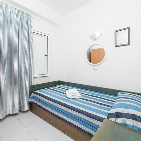 Hostal Vista Alegre 알쿠디아 항구 외부 사진