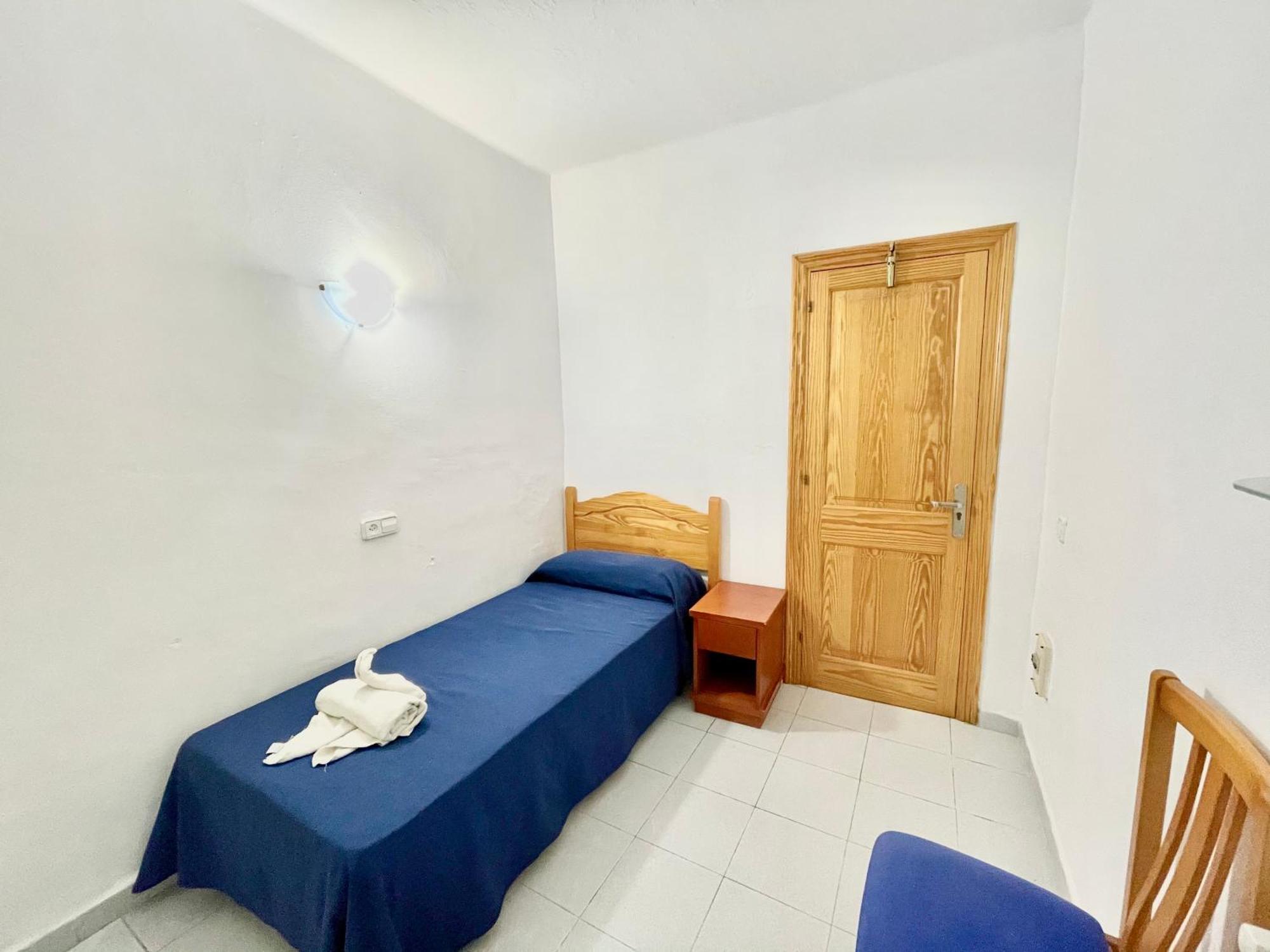 Hostal Vista Alegre 알쿠디아 항구 외부 사진