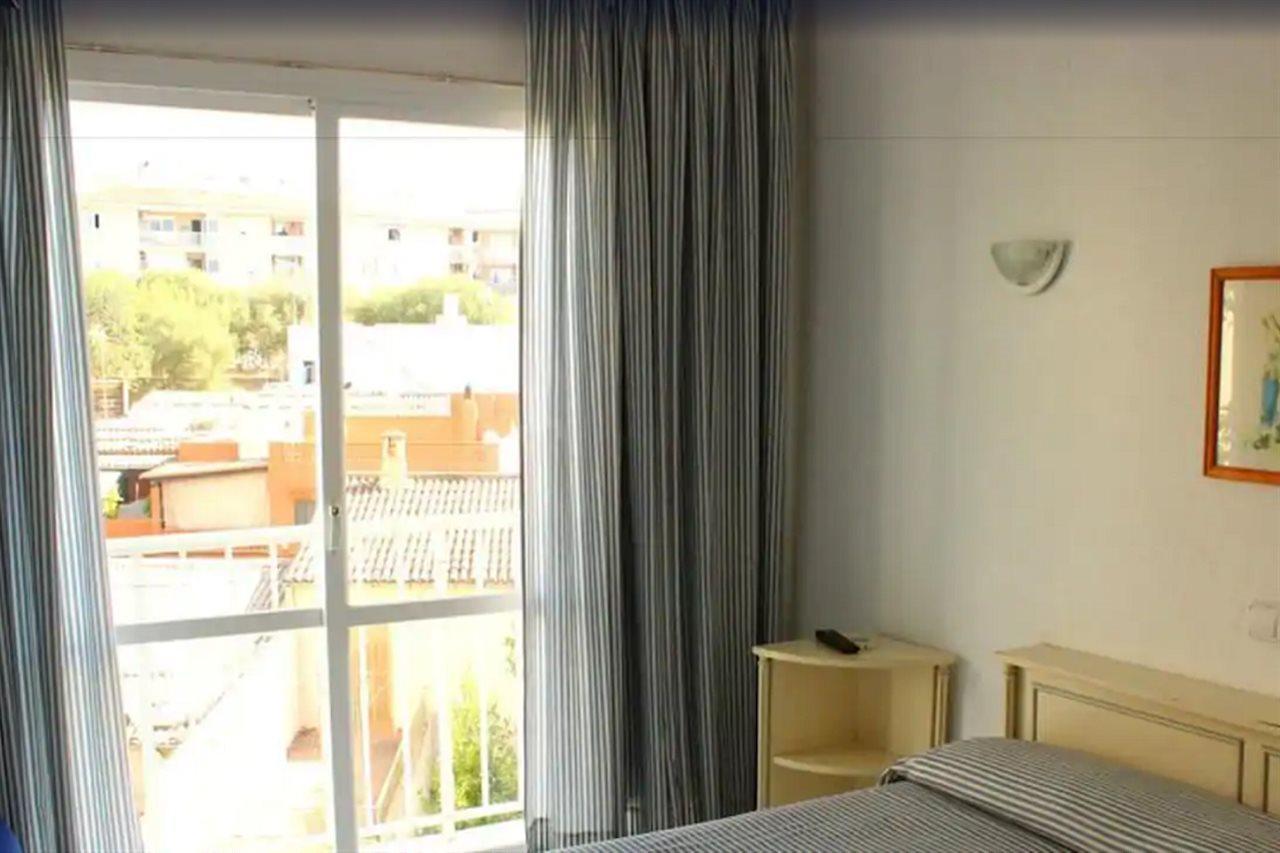 Hostal Vista Alegre 알쿠디아 항구 외부 사진